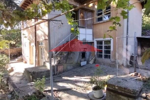 Къща Б.Сливово