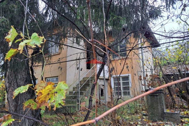 Къща Б.Сливово