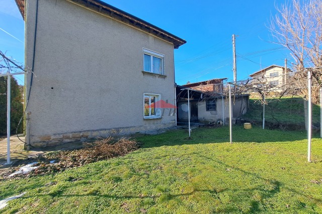 Къща в с.Царевец