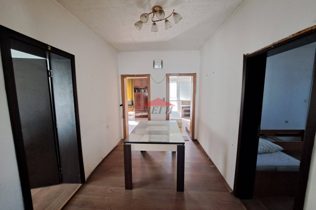 Етаж от къща