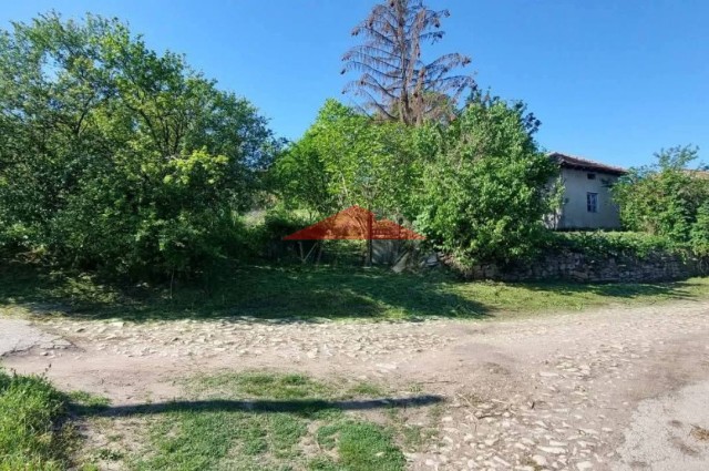 Къща с.Вардим