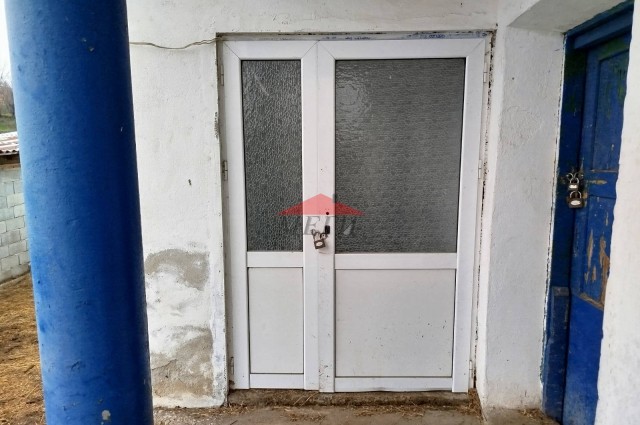 Стопанска сграда