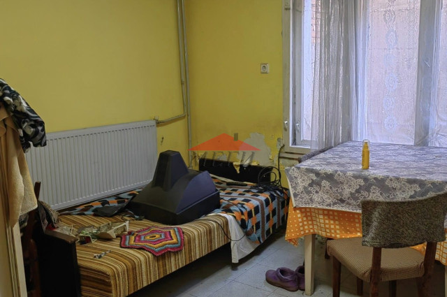 Къща-близнак