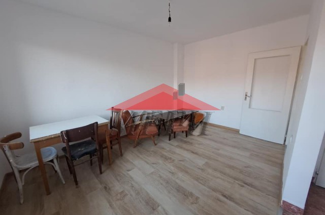 Къща-близнак