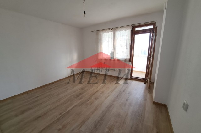 Къща-близнак