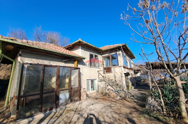 Къща с.Царевец