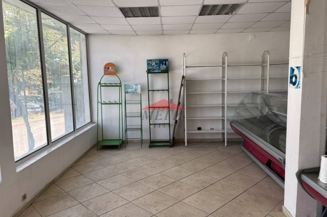 Търговски обект