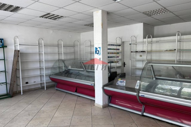 Търговски обект