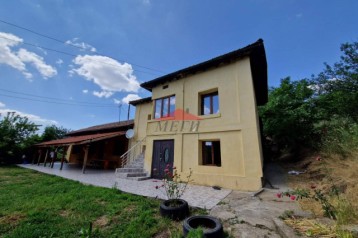 Къща Б.Сливово